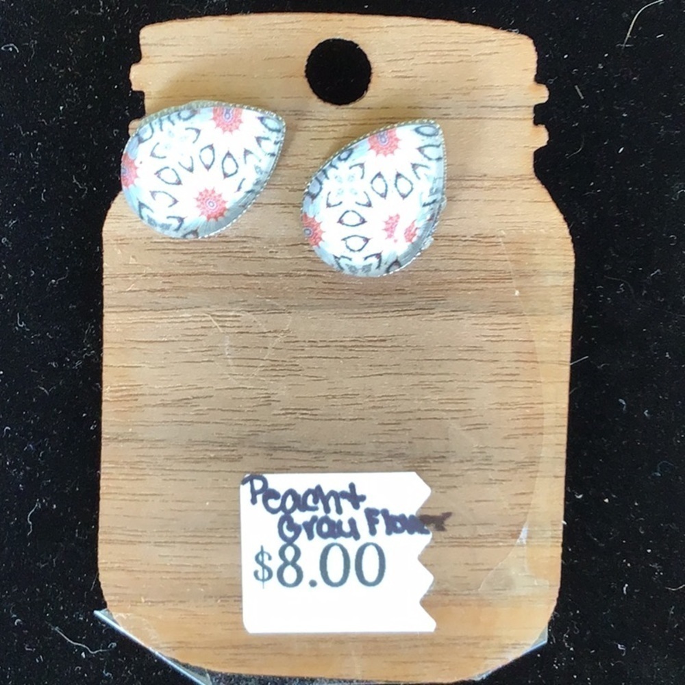 Peach & Gray Flower (75jj)